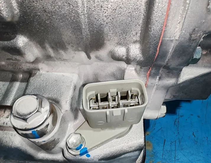 TRANSMESUN حقيقية جديدة 20002-76J33 22710-76J30 علبة التروس الأوتوماتيكية Assy 4X4 TW-40LS لعلبة تروس نقل سوزوكي جيمي