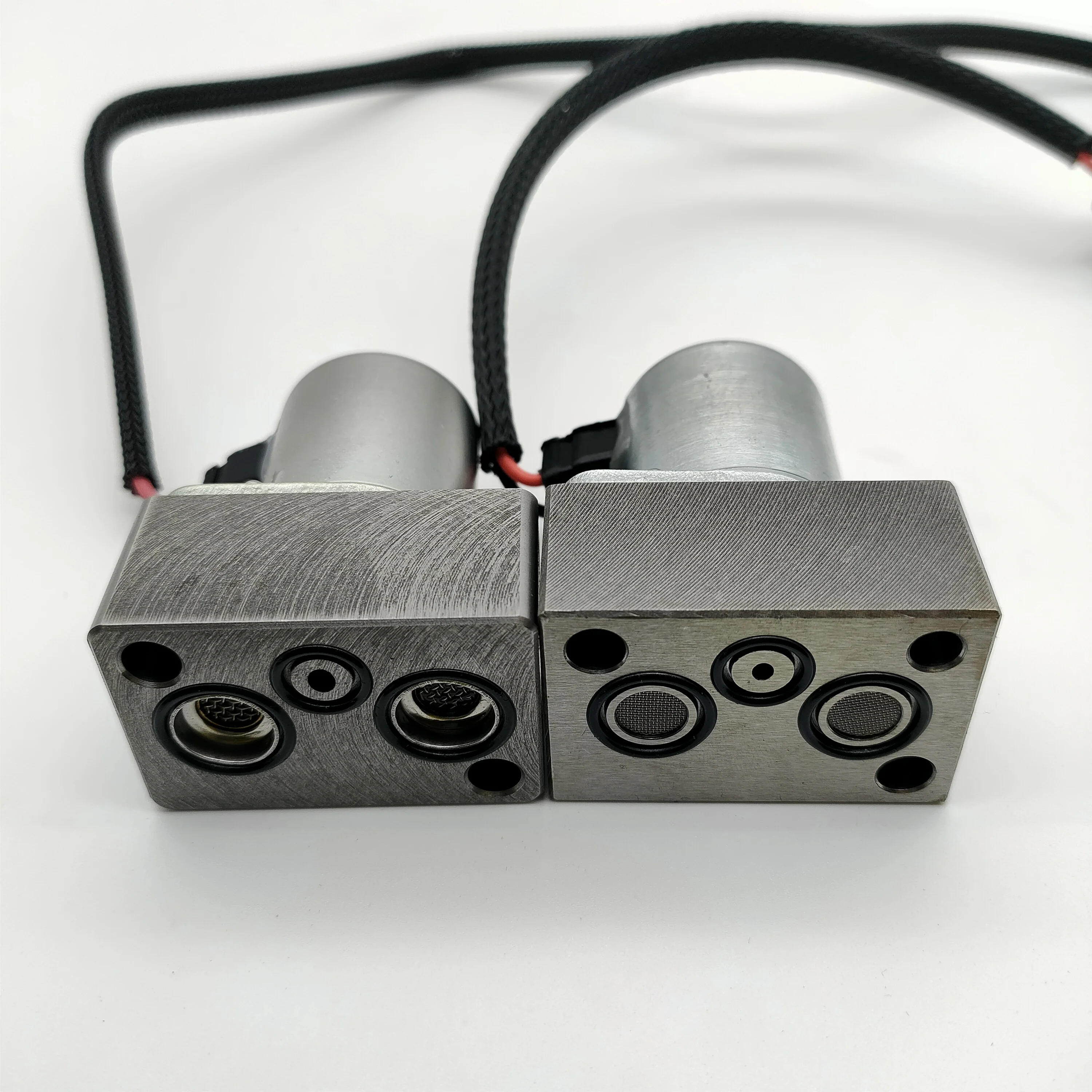 Excavator Parts Pc200-8 pilot Valve Hydraulic Solenoid Valve 702-21-57400 for PC200-7