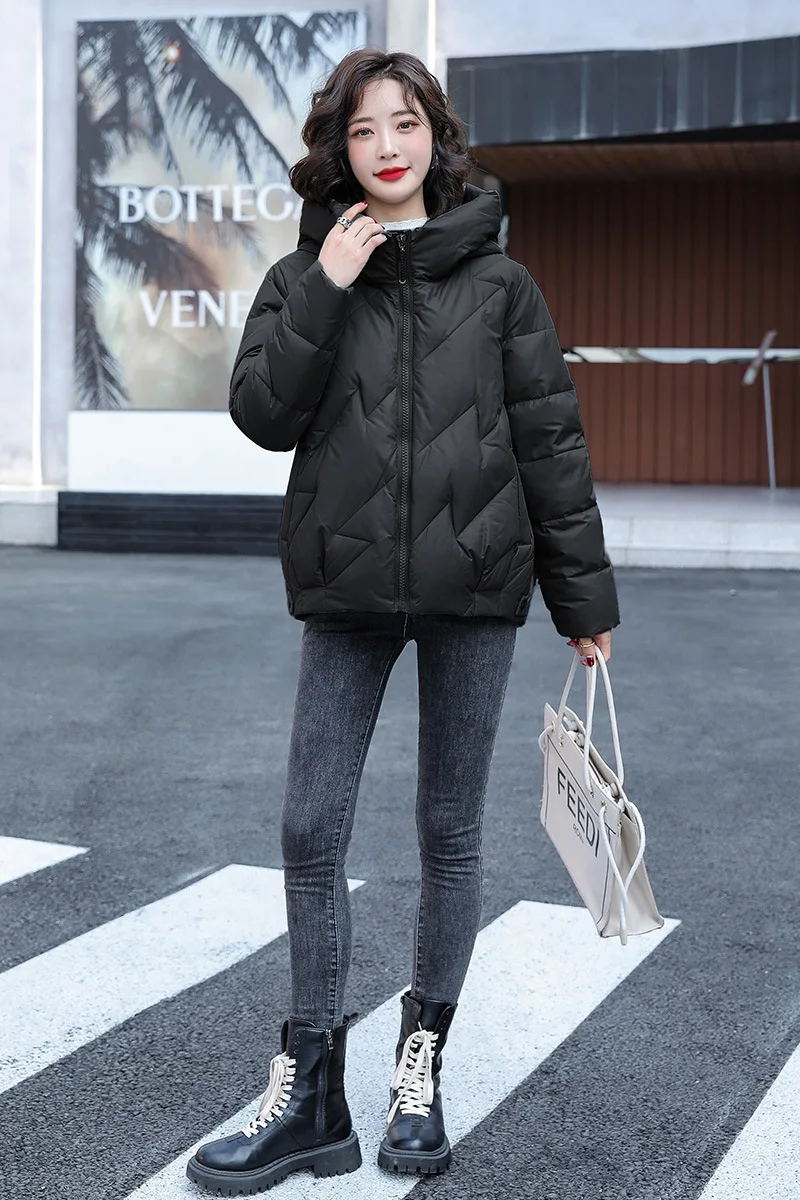 Women's Short Winter Cotton Jacket Warm New Loose Hooded Thick Cotton Coat Trendy Quilted Cotton Padded Jacket Parkas Clothing
