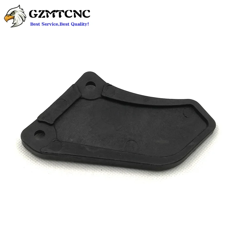 Chain Guide Guard Cover Protect for Yamaha XG250 Tricker XG 250 XG-250 DT125 DT200 DT230 DT 125 200 TTR 250 TTR250 XT 225 XT250