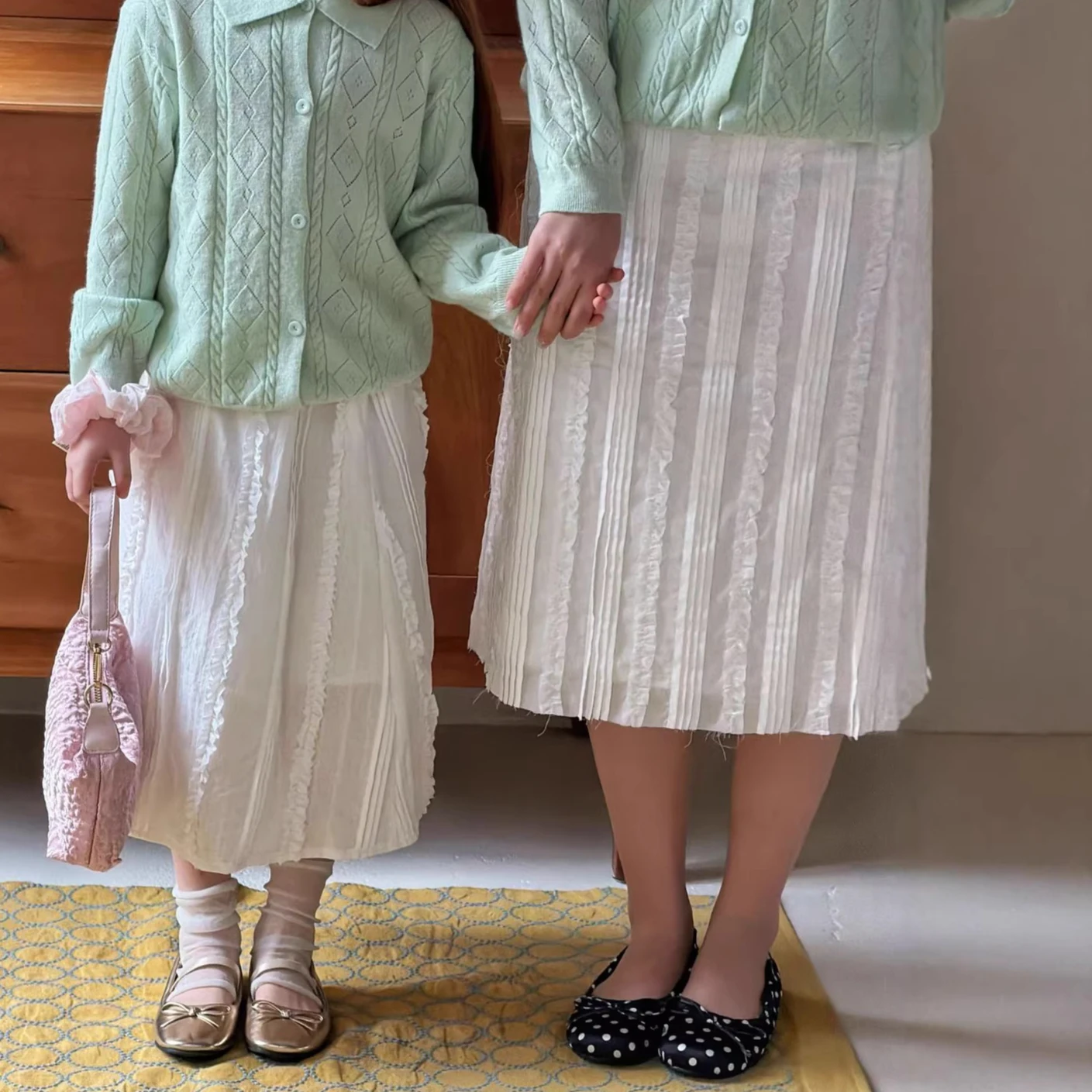 Saia Infantil Feminina 2026 Primavera Verão Nova Coleção Roupa Coreana para Meninas Bebê Saia de Renda Tridimensional Vestido Tal Mãe Tal Filha