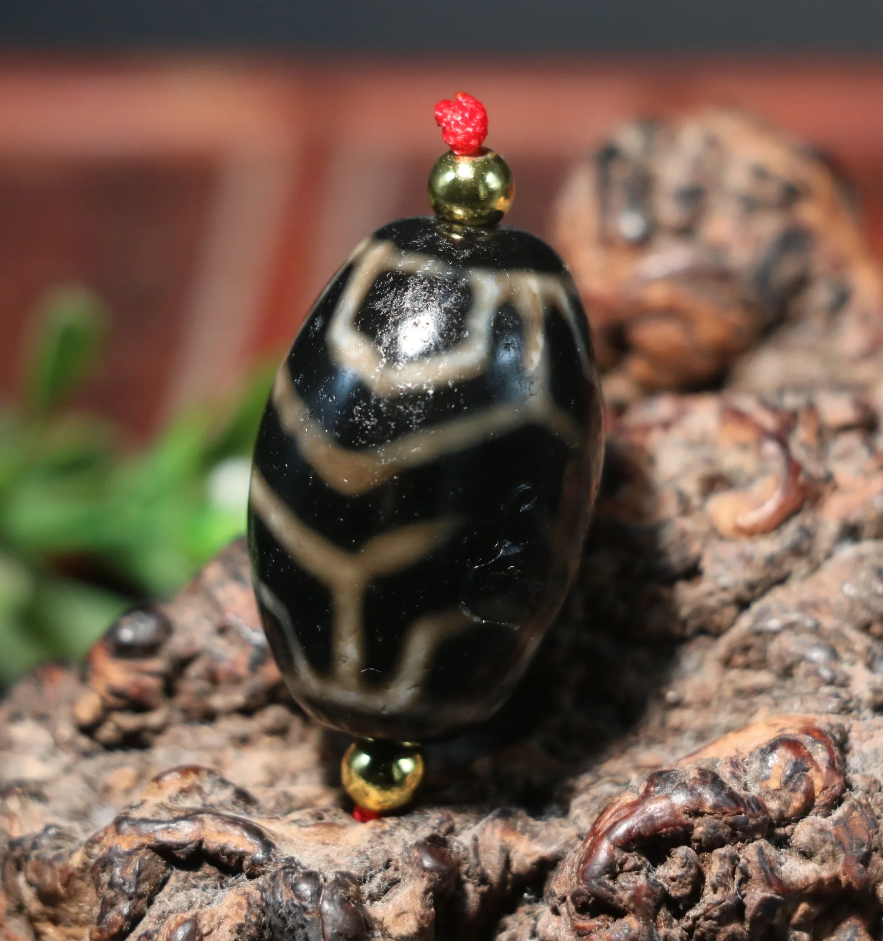 Energy Tibetan Top Old Agate Deep Black Color Qimendunjia Water Wave Big Daluo dZi Bead Totem 4A For Jewelry UPD0920A12