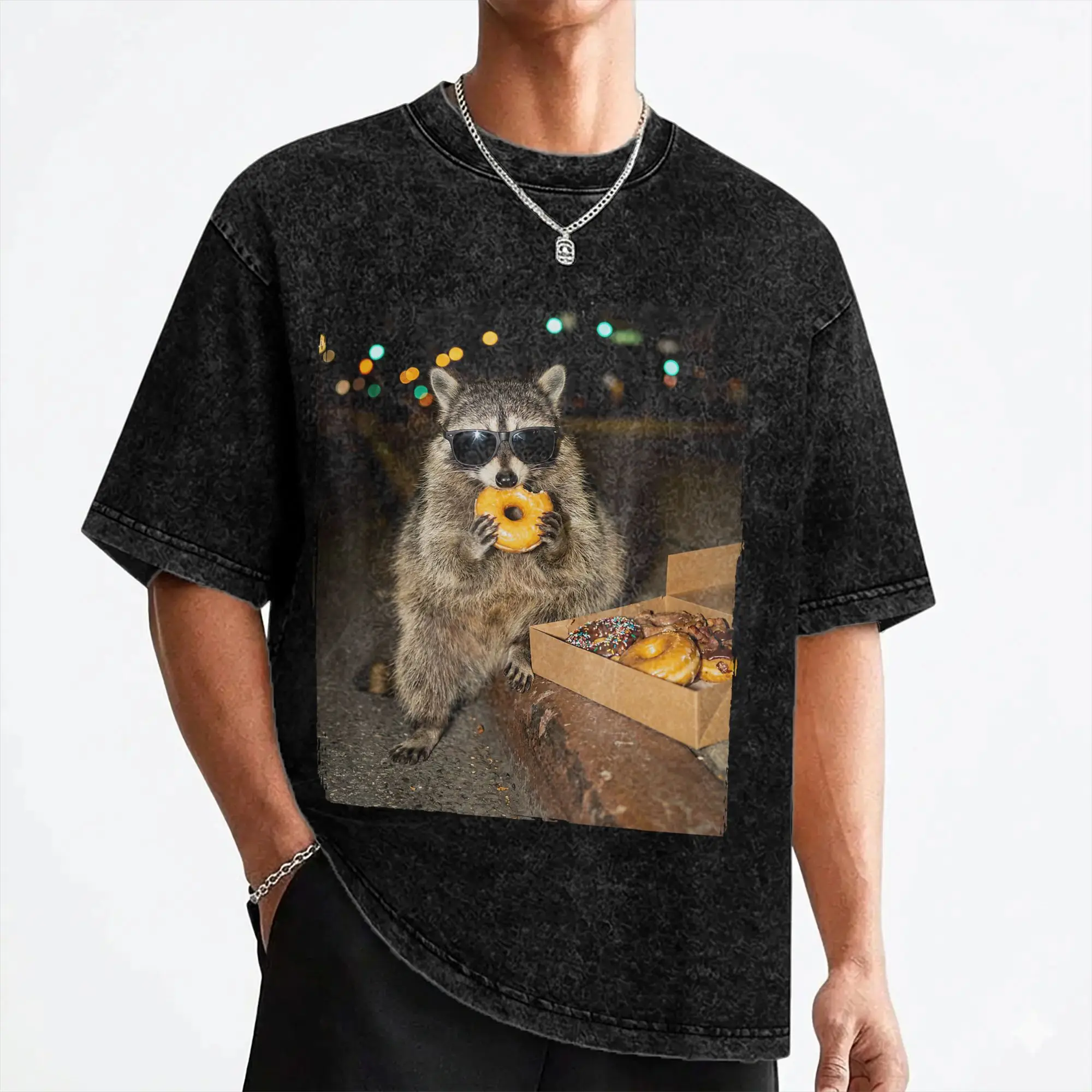 Funny Meme Raccoon Eating Donuts T Shirts Washed Short Sleeve Oversize T-Shirt Men Women Streetwear Graphic Printed Tee Shirt