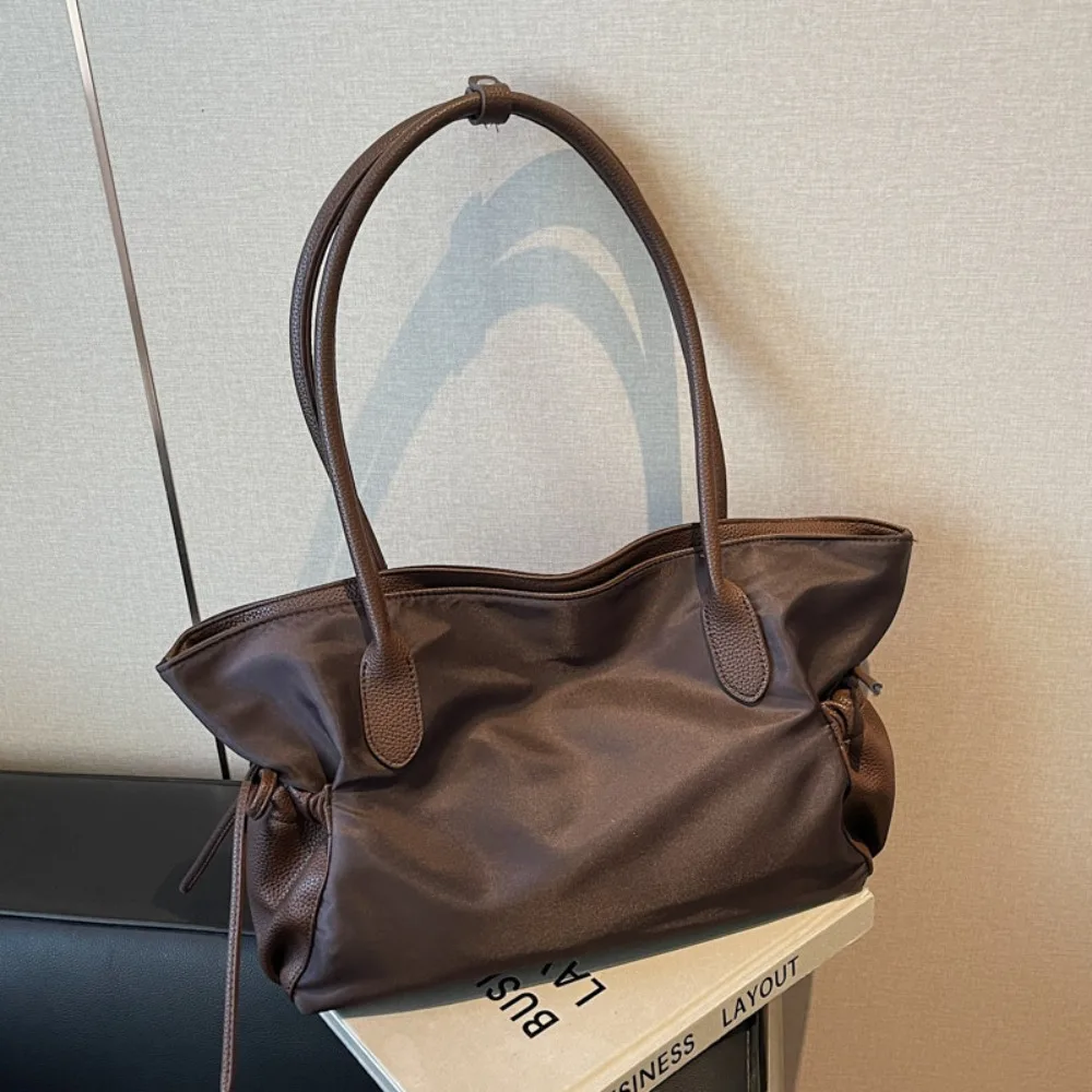 

Office Worker Tote Casual Nylon Shoulder Bag Lightweight Zipper Handbag Large Capacity Korean Style Underarm Bag Women