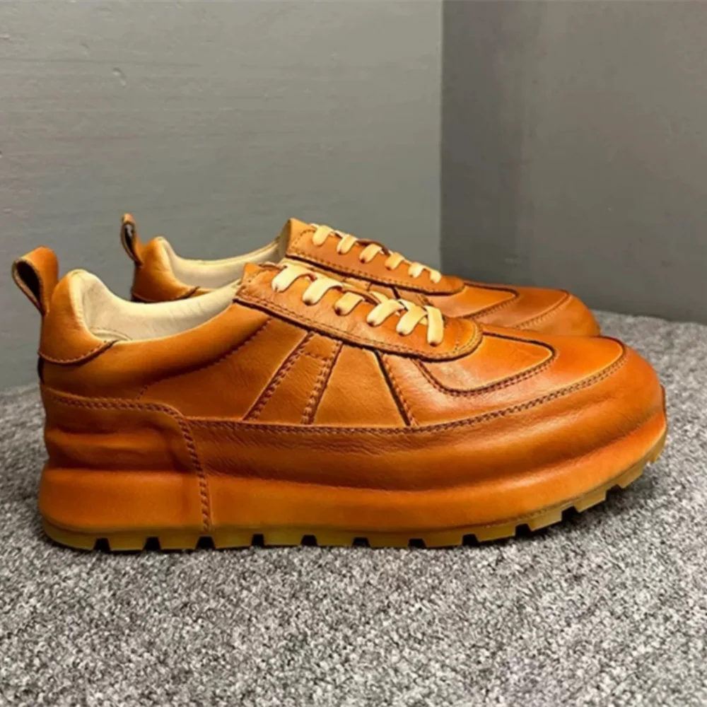 

QHCCID Men's Cowhide Sports Shoes Fashionable Low-Top Casual Sneakers Comfortable Men's Footwear