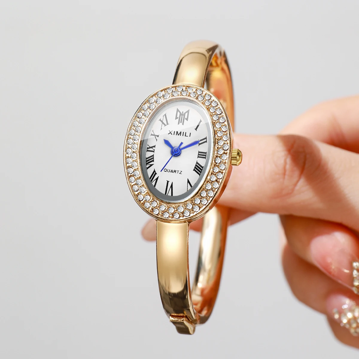 

Elegant Oval Roma Dial Women Quartz Watch Fashion Rhinestone Bracelet Strap Ladies Wristwatch Reloj Mujer Girls Clock Gift