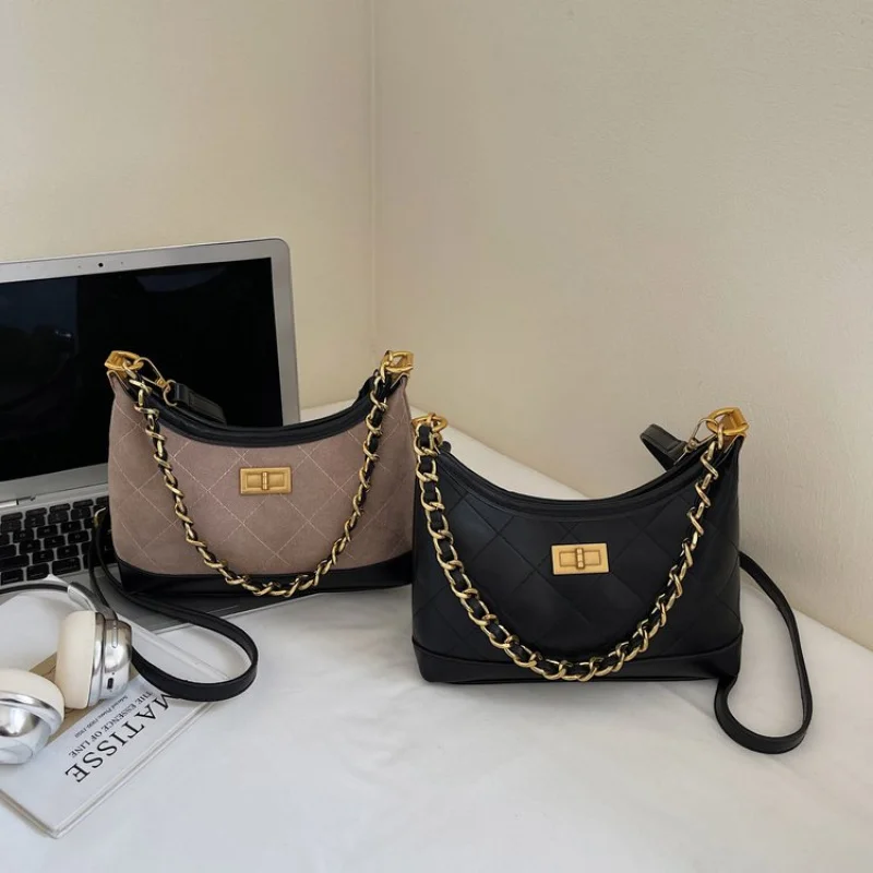 

Women Canvas Messenger Bag with Multiple Pockets Spacious Suitable for Commuting Shopping and Travel