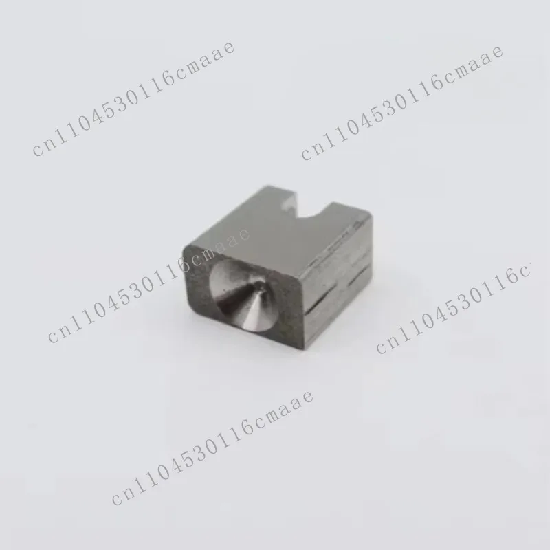 Good Price  A290-8120-Z782 Fixed Block for Lower Electrode Holder Fanuc EDM Wear Parts Power Feed Holder