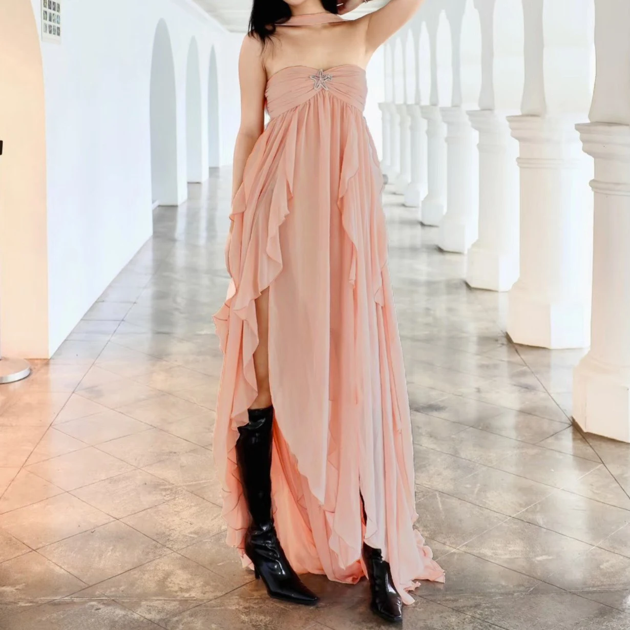 Roze Assymmey Ruches Chiffon Jurk Vrouwen Halter Mouwloze Elegante Kleding Dame Streetwear Elegante Vestidos Bodycon