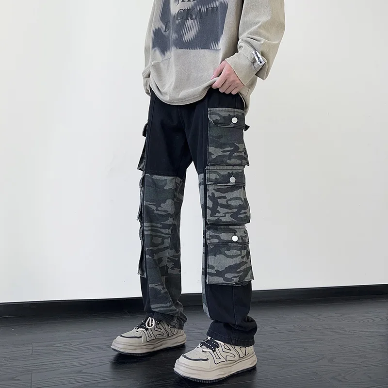 

Камуфляжные джинсы свободного кроя с широкими штанинами в стиле пэчворк для мужчин, в американском стиле, для уличной моды, в стиле хип-хоп, с множеством карманов, повседневные брюки в рабочем стиле