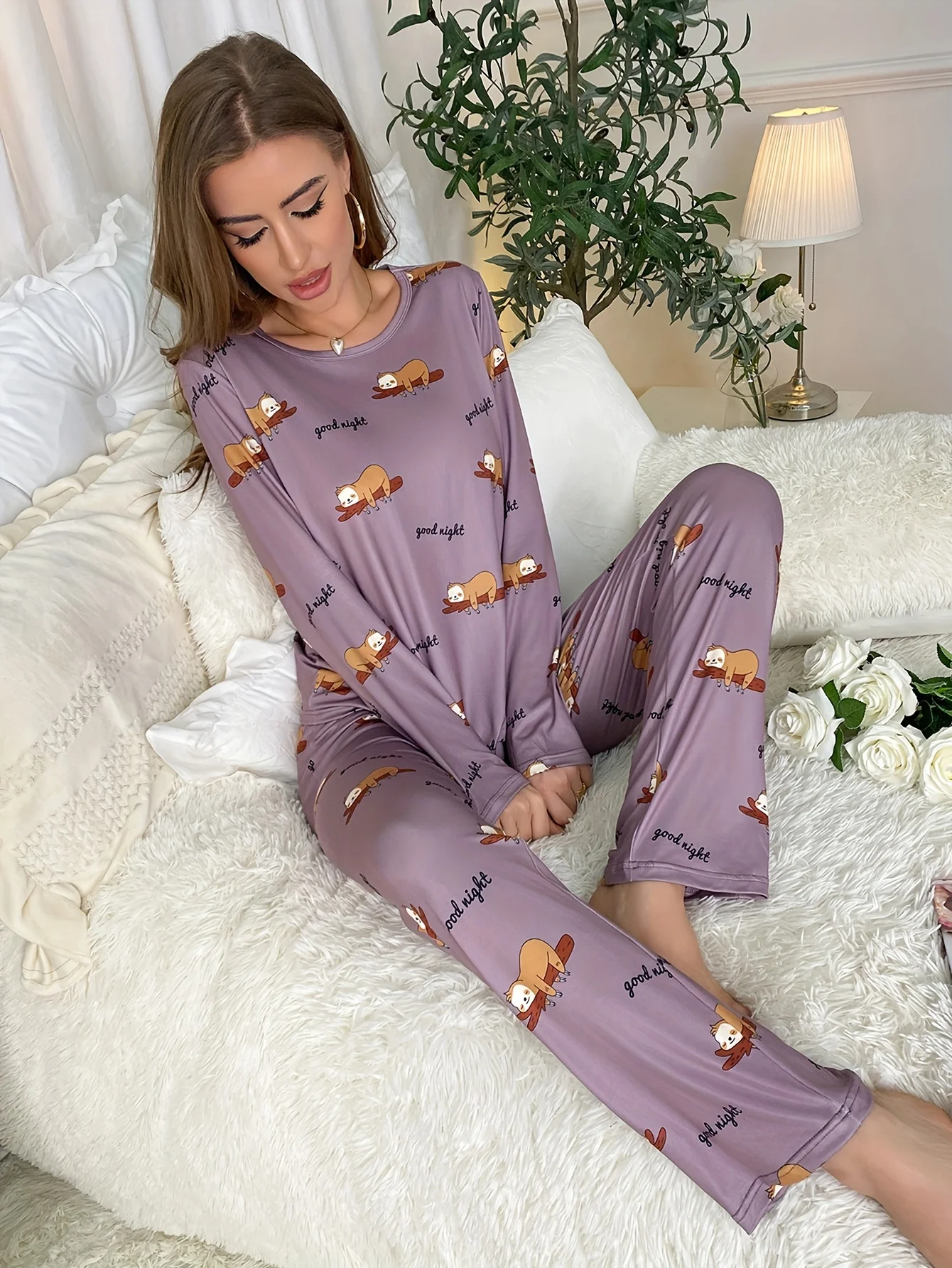 Women\'s new style casual pajamas set cartoon long sleeves and pants two sets of cute home wear