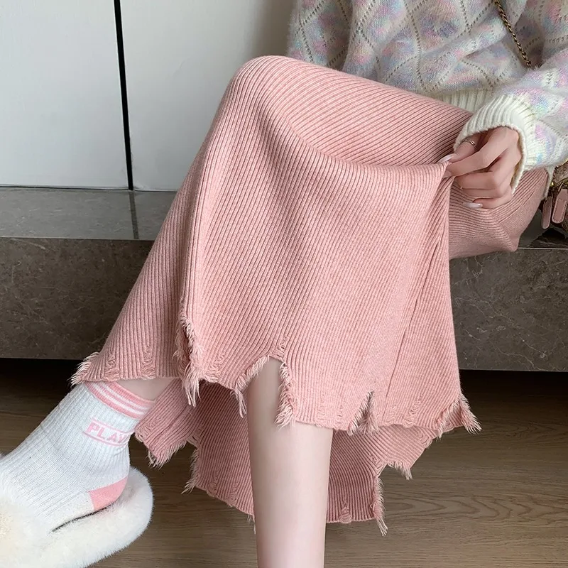 

2023 Fall Winter New Knitted Skirt Women Elastic Waist Loose Thin Fashion Personality Broken Edge Knitted Versatile Skirt Female