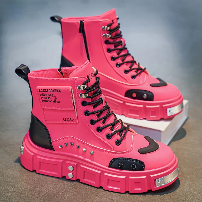 Bottes montantes confortables et respirantes pour hommes, semelle épaisse pour une durabilité accrue et une augmentation de la taille, design avec fermeture éclair latérale à rivets, bottes de travail tendance, bottes pour hommes élégantes et polyvalentes