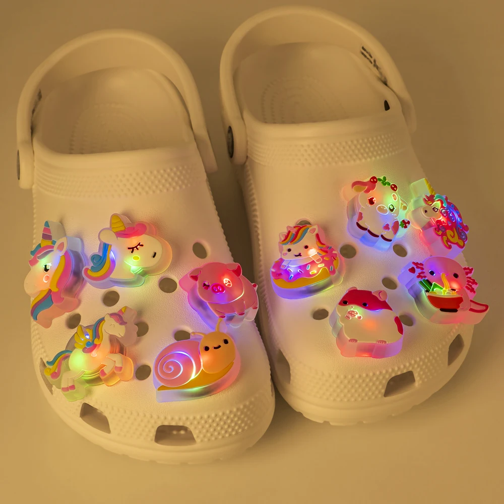 1 قطعة LED مضاءة الأحذية السحر للفتيات الاطفال الحيوان زهرة متوهجة اكسسوارات الأحذية الزينة دبابيس خمر الهدايا تسد أبازيم #2