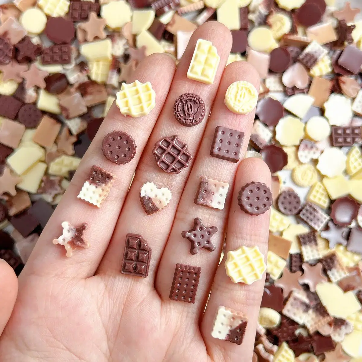 Random Mixed 3D Simulated Chocolate Biscuit Nail Charms Resin Cute Luminous Cookies Waffle Nail Art Decorations DIY Accessories