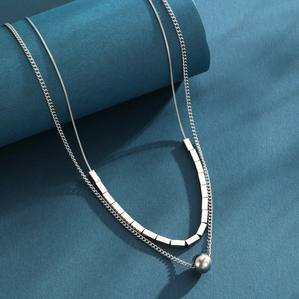 

Brand-new spherical square metal necklace, fashionable clothing necklace, collarbone necklace, retro neckline