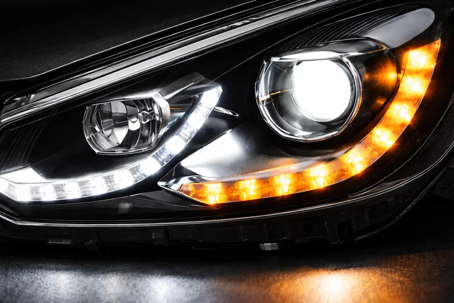 Original Automotive Lighting Electric Vehicle LED Front Headlight Assembly for ID4X   ID6 Crozz ID3, OEM No. 12D941036A