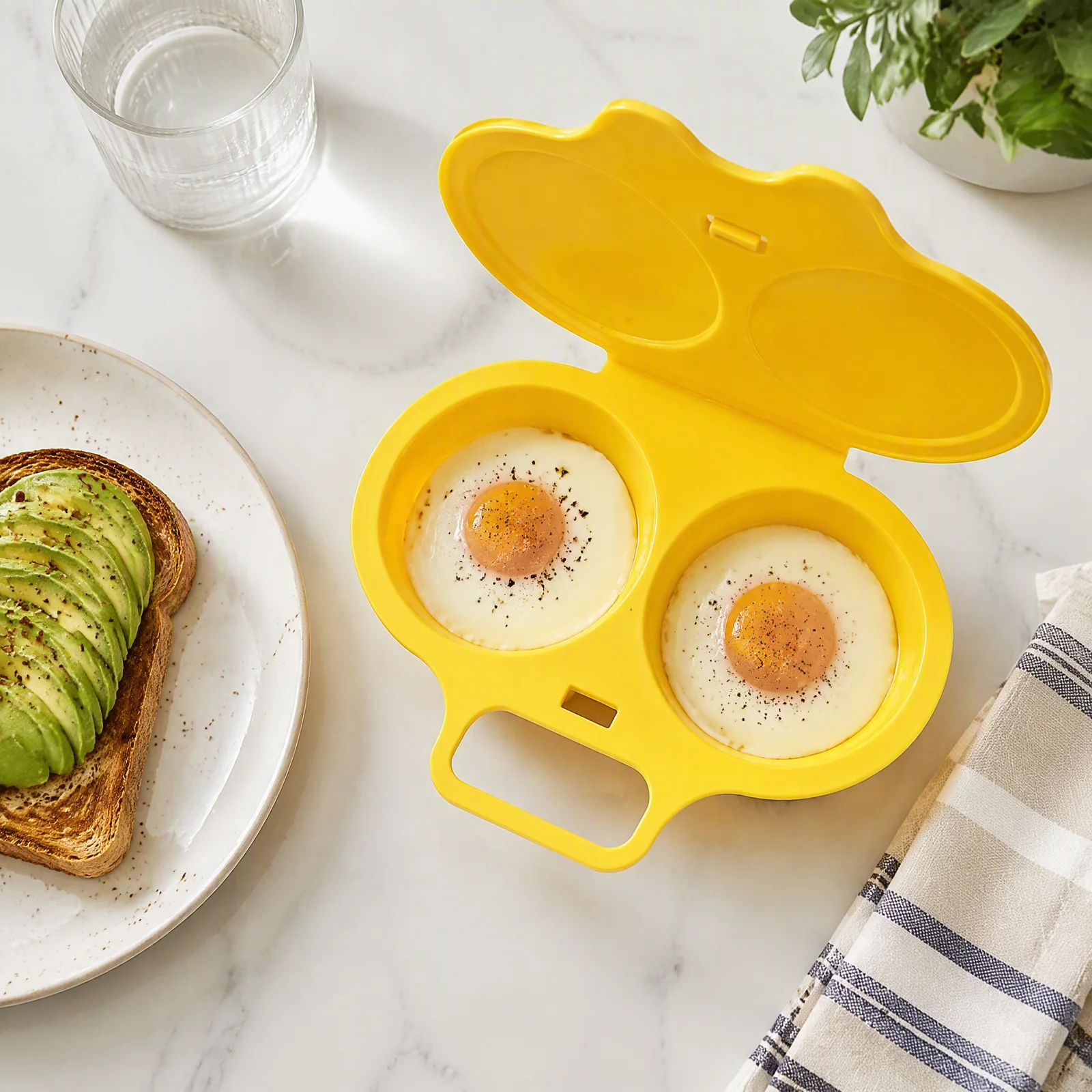 1-3Pcs Plastic Microwave Egg Cooker Non-Stick Food Grades Dual-Cavity Microwave Egg Poacher With Lid Reusable Oil-Free Eggs Tool