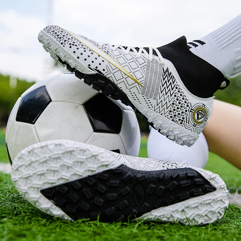 

Quality Futsal Non-slip American Soccer Shoes Messi Football Boots Chuteira Campo Cleats Training Sneakers Women Footwear TF/AG