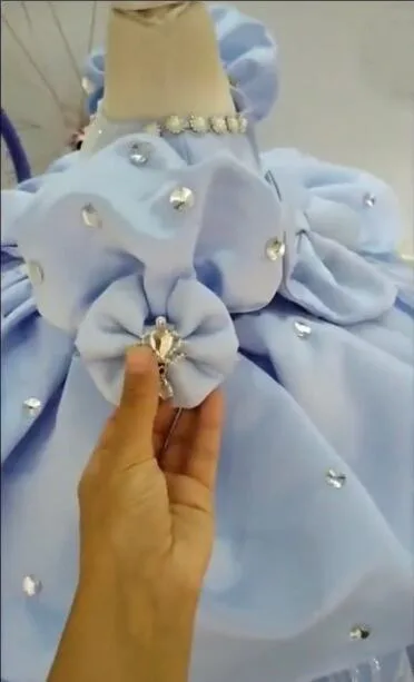 Ballkleid blaue Blume Mädchen Kleid Schichten Tüll handgemachte Geburtstags kleid Erstkommunion Kleid mit Schleife