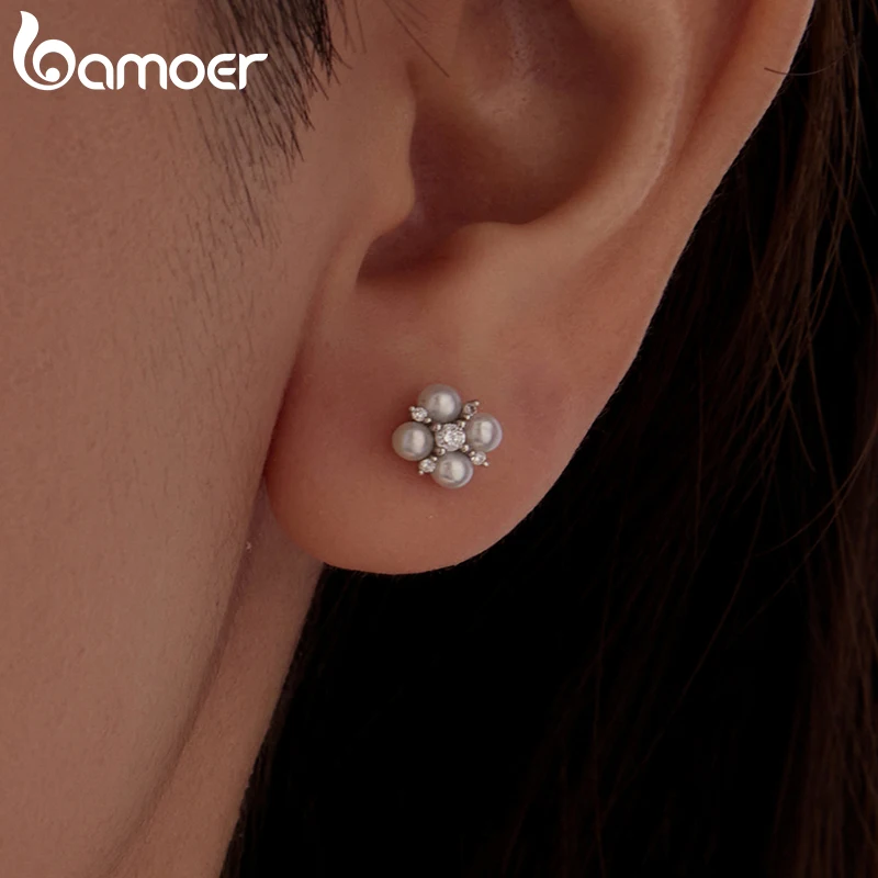 BAMOER Four-leaf Clover Moissanite Earrings, Pearl Studs