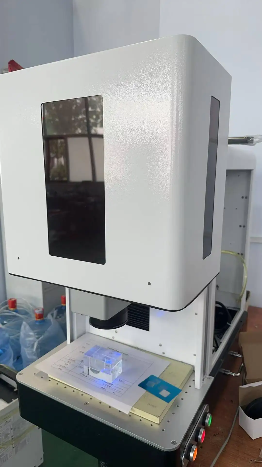 

УФ-лазерная маркировочная машина 10 Вт 3D стекло внутренняя гравировальная машина для резьбы кристалл УФ-стереоскопический лазерный маркер гравер для фото