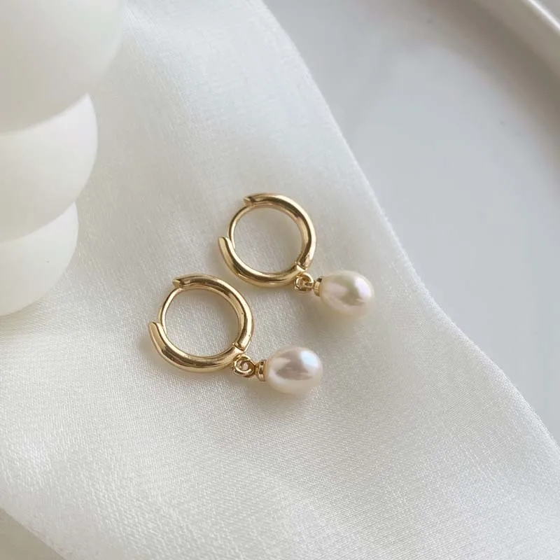 Exquisite Gold Color Circle White Baroque Pearls Dangle Earrings For Women Simple Design Young Girls Party Wedding Jewelry