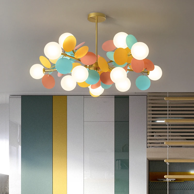 Plafonnier LED Suspendu au Design Moderne Coloré, Éclairage d'Nik, Luminaire Décoratif de Plafond, Idéal pour un Salon, une Salle à Manger, une Chambre à Coucher, une Villa, un Bar ou un Allée, Nouveauté