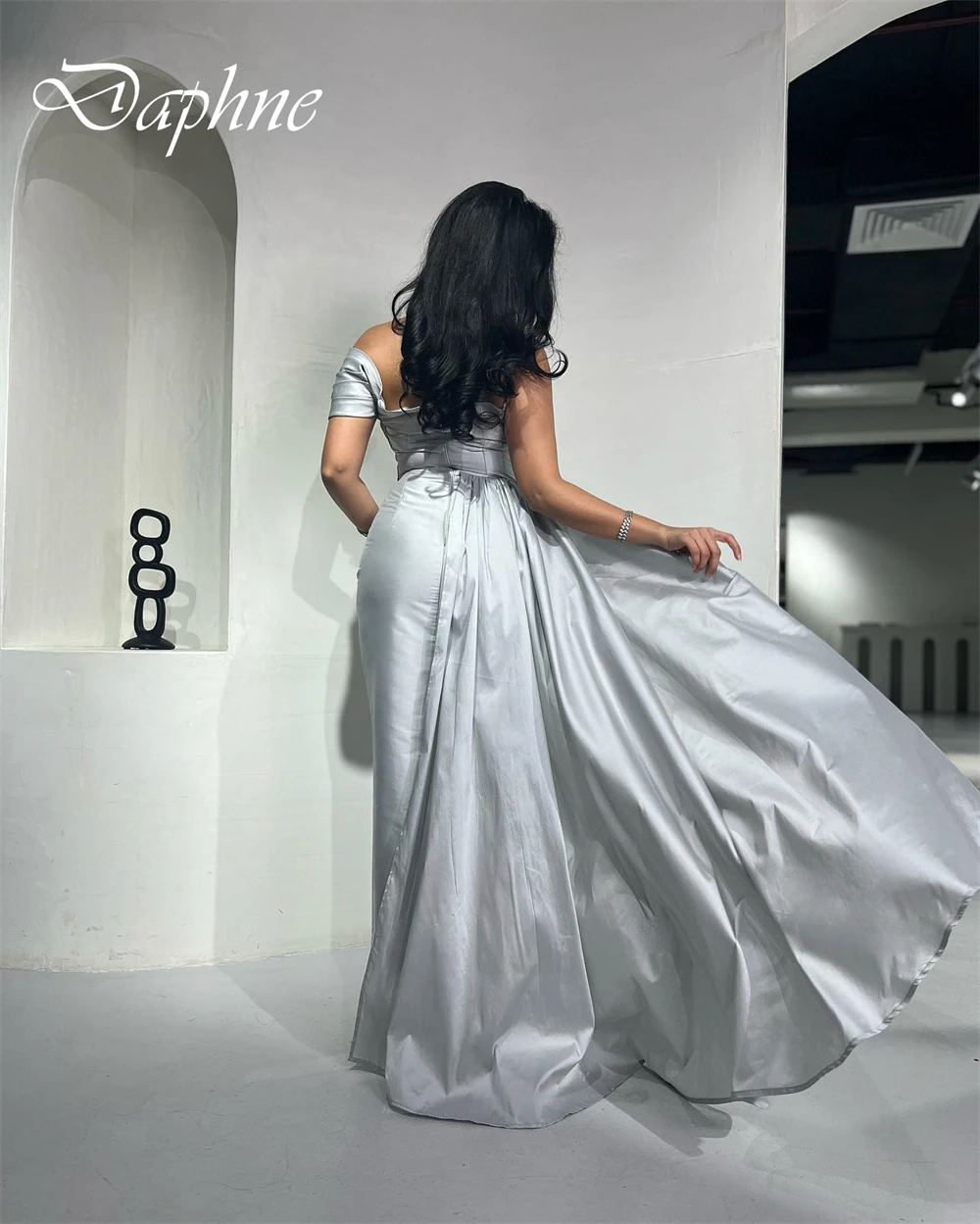 Customized Simple One Shoulder Sleeveless Evening Dress Classic Sweep Train Prom Dresses Temperament Crystal Party Gowns