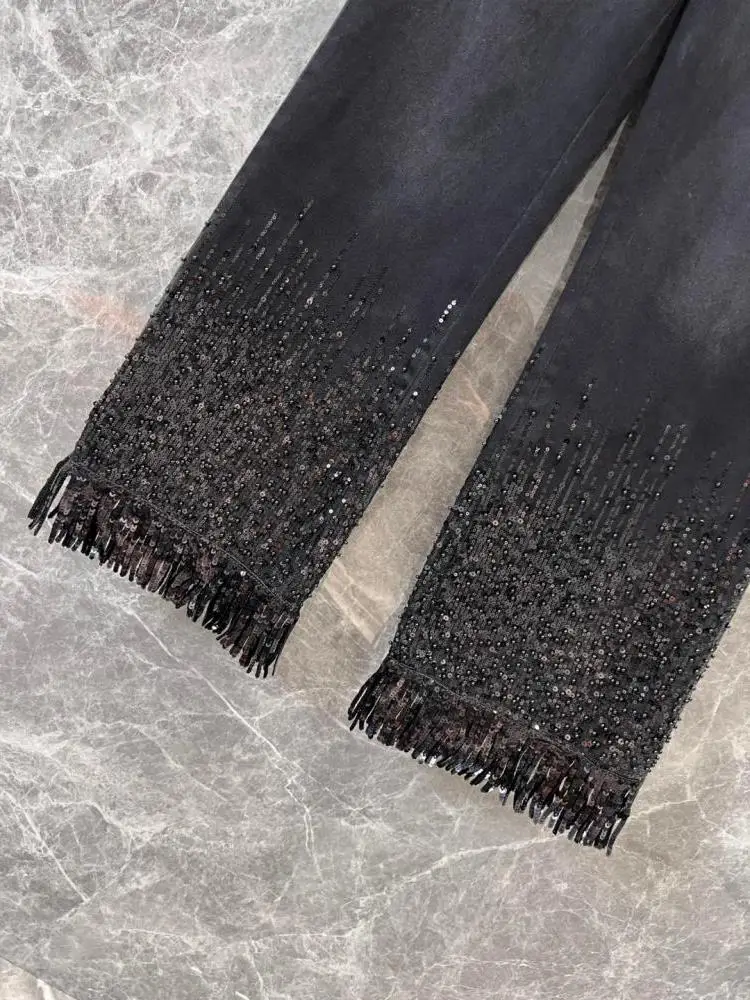 

Loose-Fit Wide-Leg Denim Women's Wear with Stylish Tassels and Exquisite Details