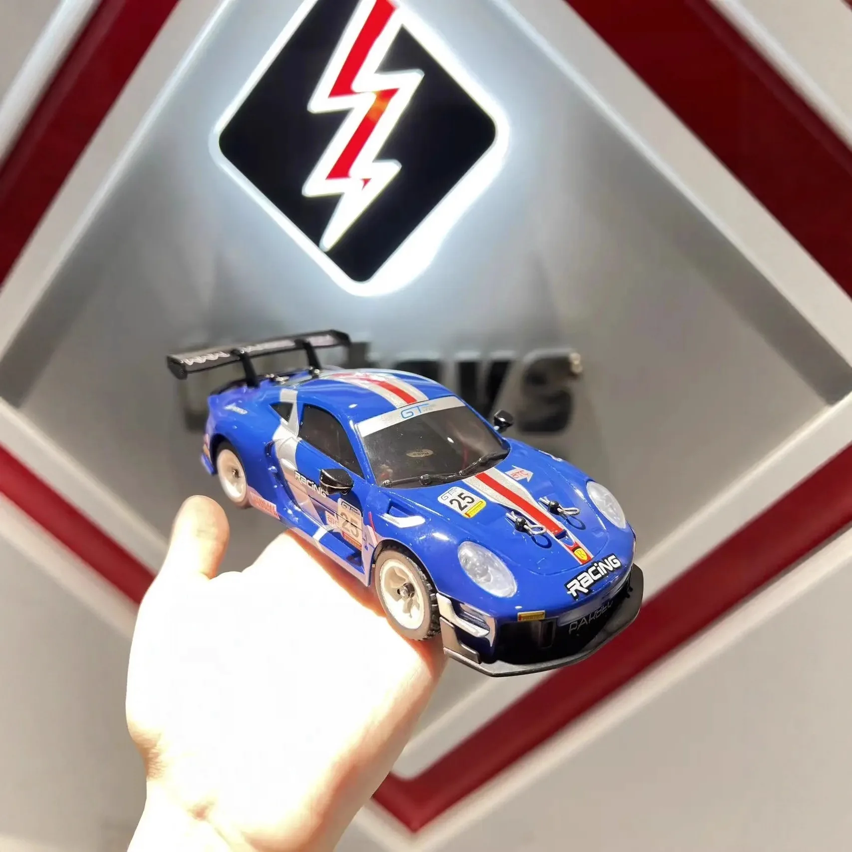 1:28 Scale Remote Control Electric Drifting Car Toy Model 4-Wheel Drive RC Car with Speed up to 30 Km/h New Arrival