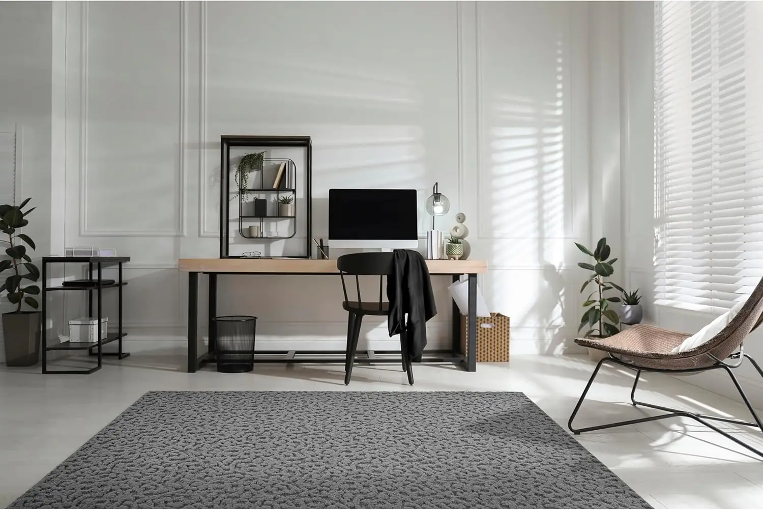 

Серый однотонный ковер с геометрическим рисунком 9 футов x 12 футов — прочный, стильный и мягкий, подходит для гостиной, прихожей и спальни.