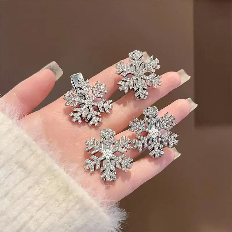 Charming Autumn And Winter Snowflake Rhinestone Hairpin Women'S New Year Versatile Temperament Jewelry Wholesale