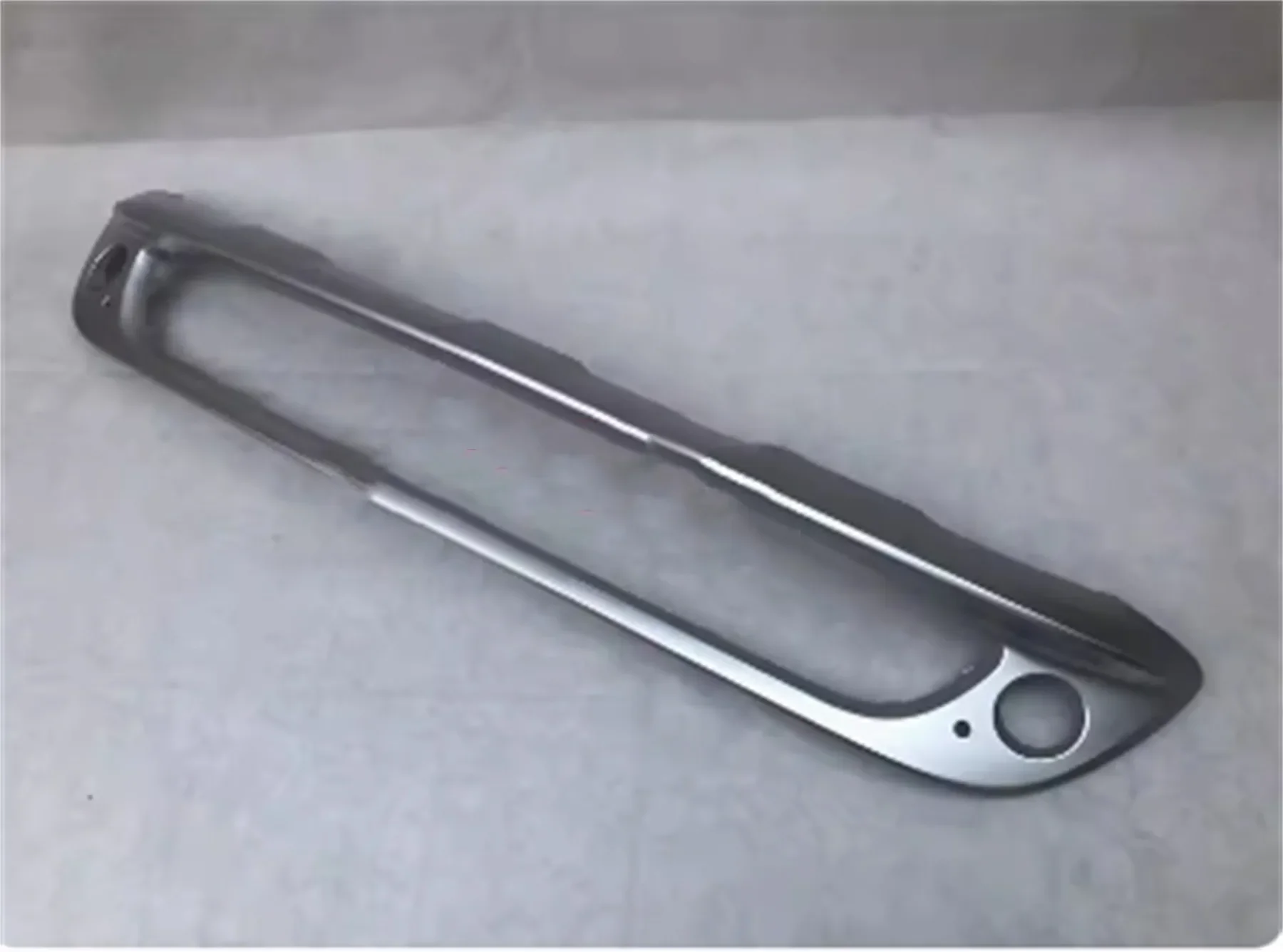 

Car Front bumper chin Lip Chrome bright strip for Mercedes Benz W156 GLA180 200 GLA220