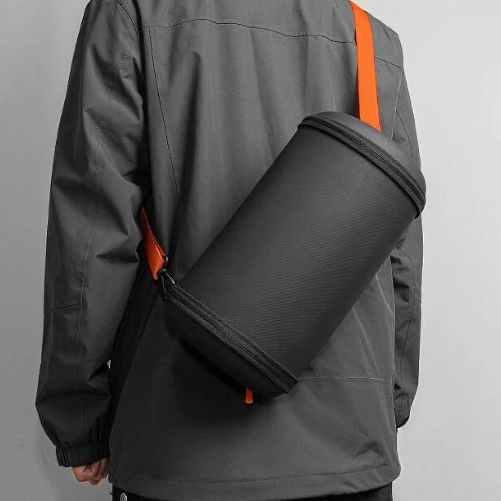 

Crossbody Bag Smooth Zip Resistant Gym Bag for Climbing Travel