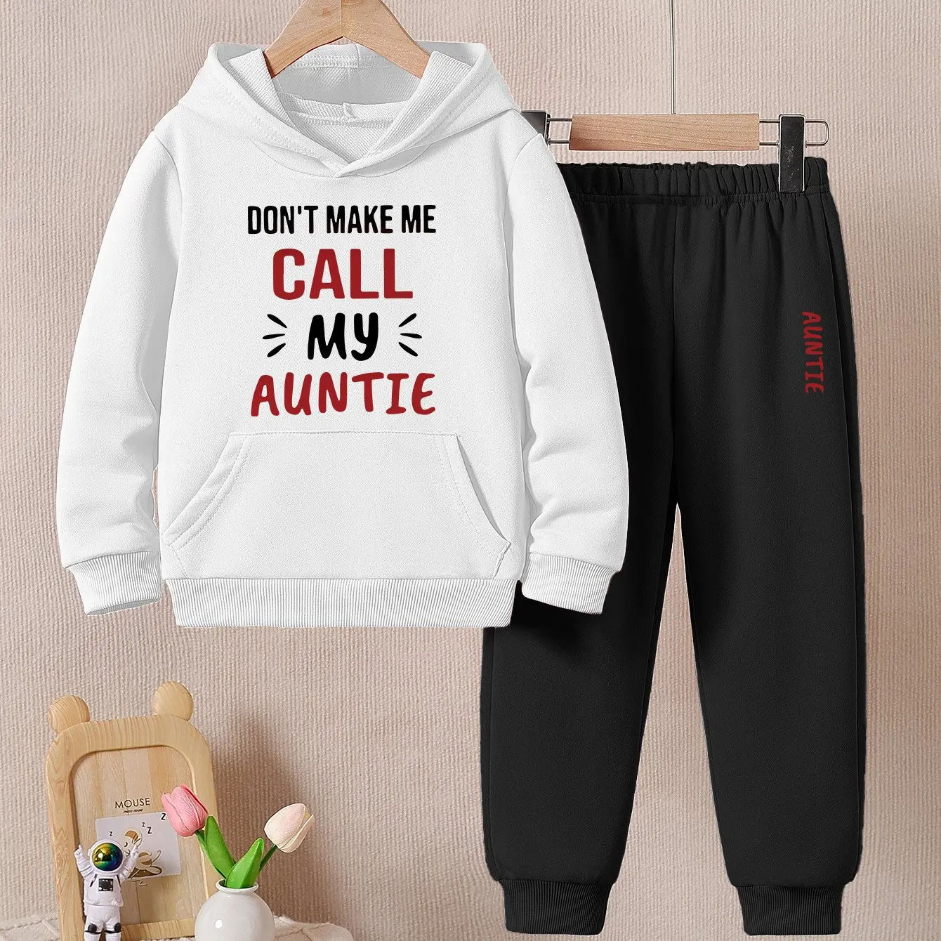 2-Piece Funny Hoodie and Jogging Pants Set for Boys - Grey/White CasualSportswearwithPockets Perfect Match for PlayandWinterWear