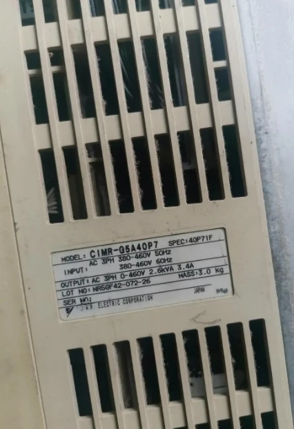 CIMR-G5A40P7  0.75kW 380V    inverter  ,   In good working condition, free shipping