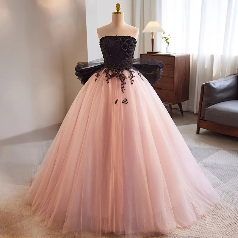 

Black-Pink 15 Years Quinceanera Dresses with Bow Ball Gown Lace Appliques Long Formal Party Evening Gowns
