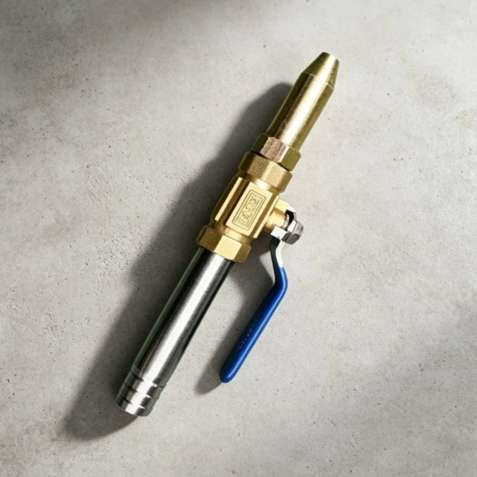 Straight Spray Nozzle Assembly Metal Spray Nozzle with Lever Handle High Pressure Wand Hand-Operated for Equipment Rinsing