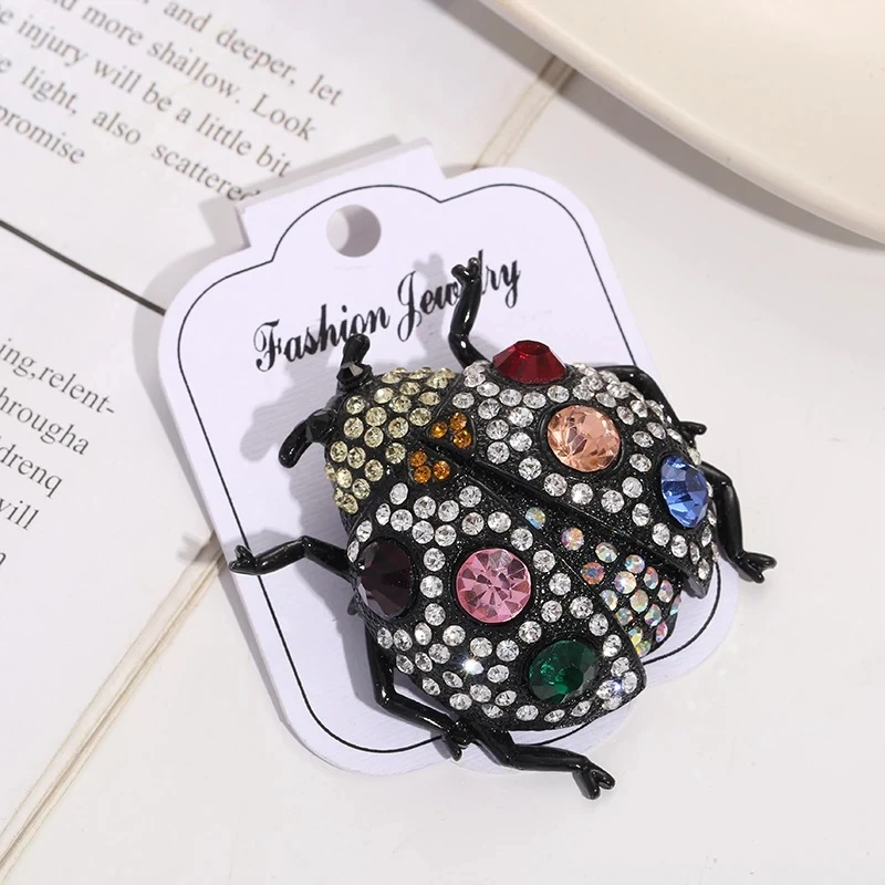 Fashion Cute Cartoon Brooches Creative Ladybug Brooch Vintage Animal Insect Series Pin Men's Collar Pins Women's Corsage