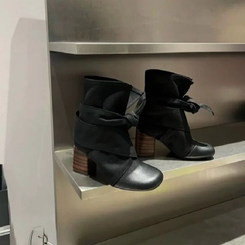 Large Size Bow Tie Tie Thick Heel Short Boots for Women in Autumn and Winter, New Round Toe Short Tube Retro Women's Boots