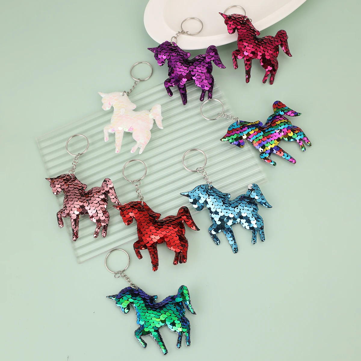 8pcs Cute Horses Glitter Sequins Charm Keychain Fashion Cartoon Colorful Bag Key Chain Ornament Purse Charm Accessories