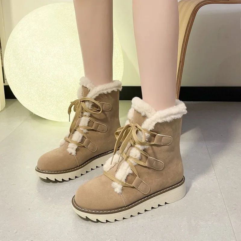 Autumn and winter women's plus size snow boots thick velvet lace up Chinese style new style, warm and explosive cotton boots