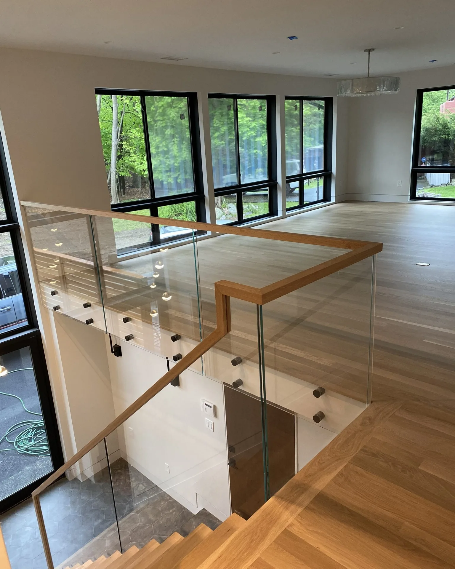 Personalizzazione Fornitore cinese Scala personalizzata Scale galleggianti Scale interne dritte Scale interne