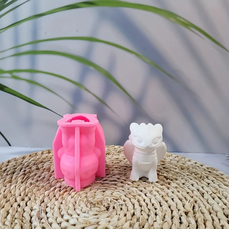 Candle Making Silicone Mold：Cartoon Dinosaur Design，DIYCraft Mold，Flexible and Durable，Irregular Shape，Widely Used-Suitable for