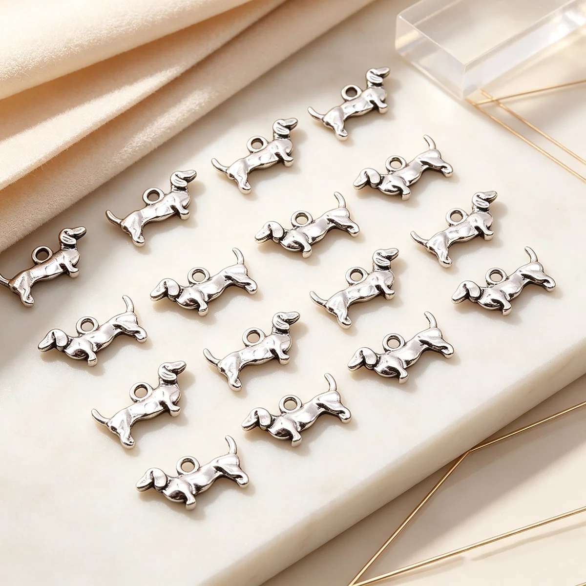 25-Piece Set of Cute Handmade Accessories, Small Dachshund Dog Charms, Suitable for DIY Bracelets, Necklaces, Earrings, Pendants, and Jewelry DIY Basic Crafting Materials