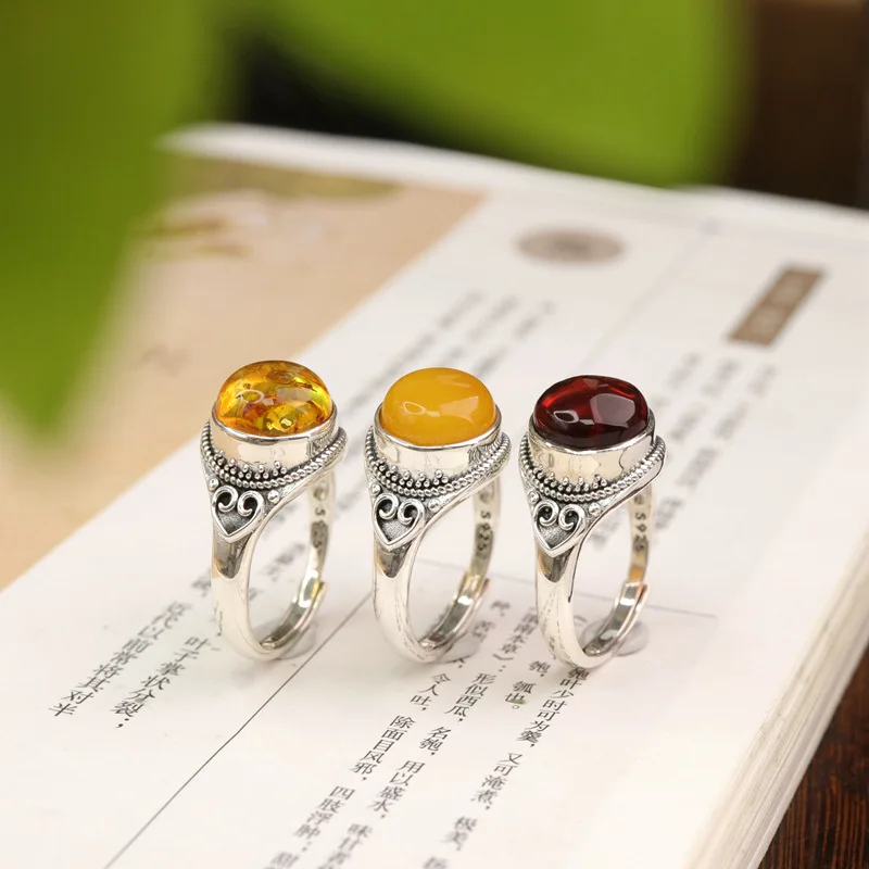 

S925 Silver Women, Niche Ring, Geometric Round Blood Flower Amber