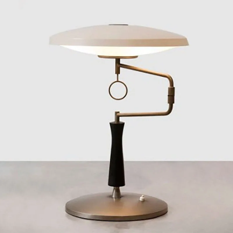 Irregular wrought iron creative desk lamp Nordic minimalist design bedroom bedside lamp premium desk lamp