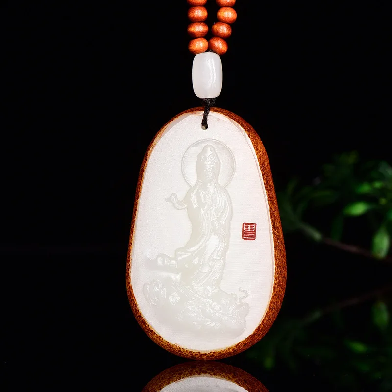 Sheep-fat white dragon Guanyin, a charming delicate pendant with shallow carving, symbolizing protection and peace