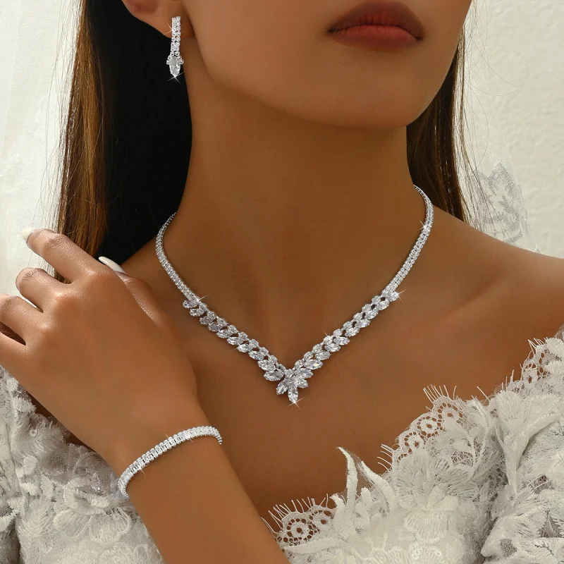 

Cross-Border Hot Sale New Zircon Necklace Jewelry Set Bridal Accessories Necklace Earrings Drop Earrings Set Wedding Dress Acces